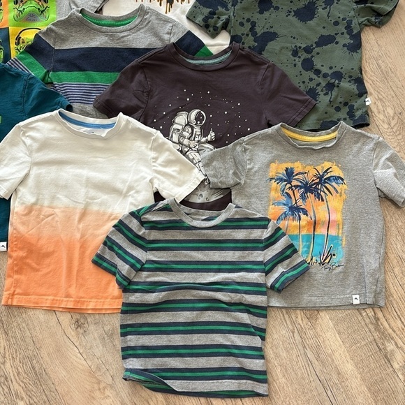 Tommy Bahama Set of 15 XS Tees - Picture 2 of 6